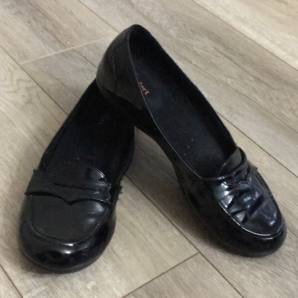 9m SafeTstep non skid black patent loafer shoes